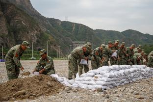 恩德里克：因为C罗，我最喜欢7号，我也很喜欢77号的东契奇